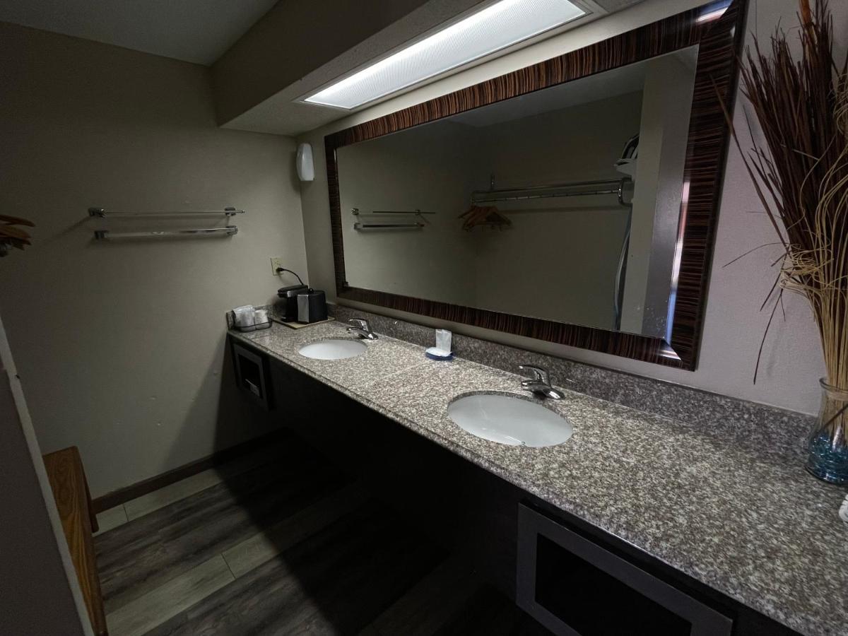 Royal Inn & Suites Mountain Grove Экстерьер фото