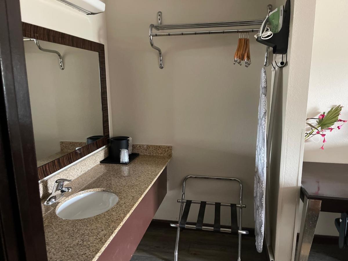 Royal Inn & Suites Mountain Grove Экстерьер фото